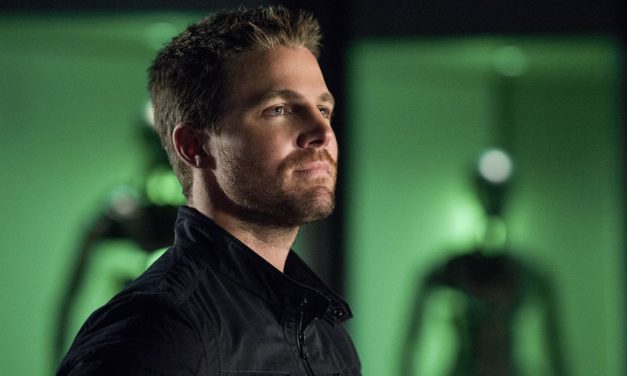 The Flash: Check Out Stephen Amell On the Set For The Final Season