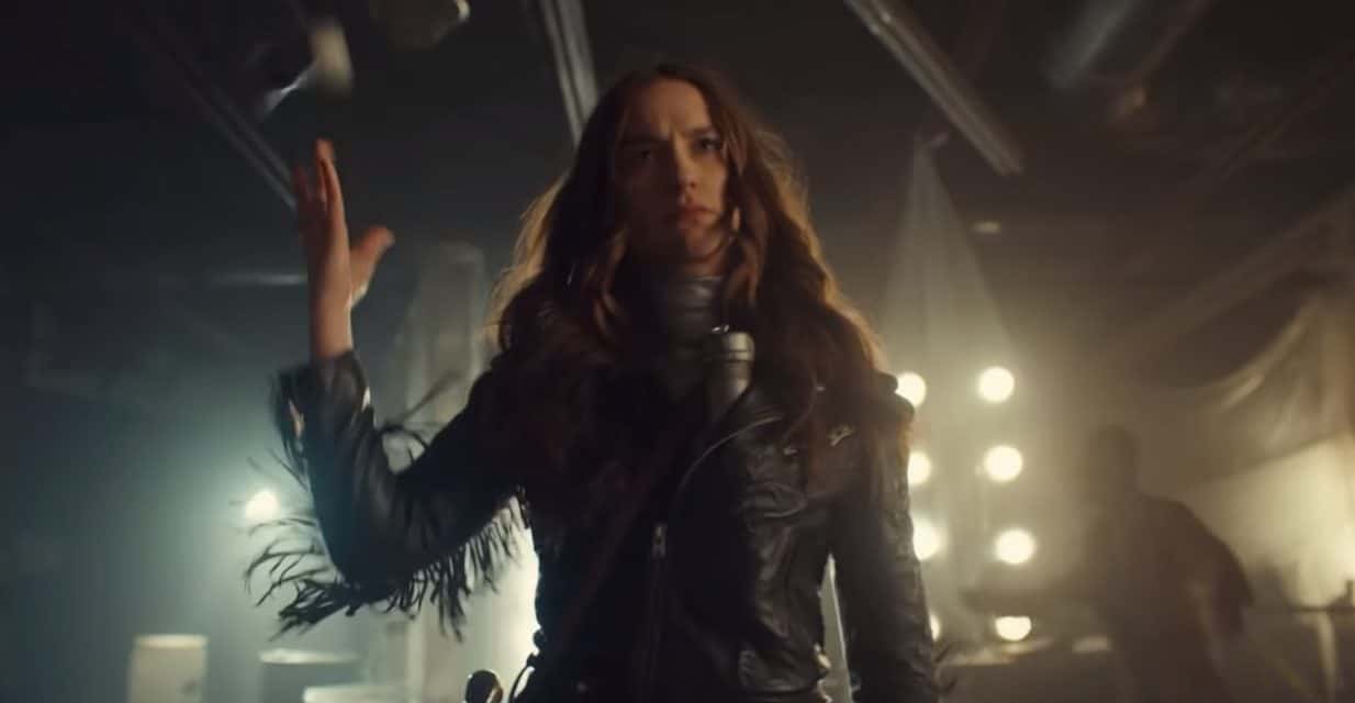 New Wynonna Earp Season 4 Trailer Features Wild Action And A Premiere Date Reveal