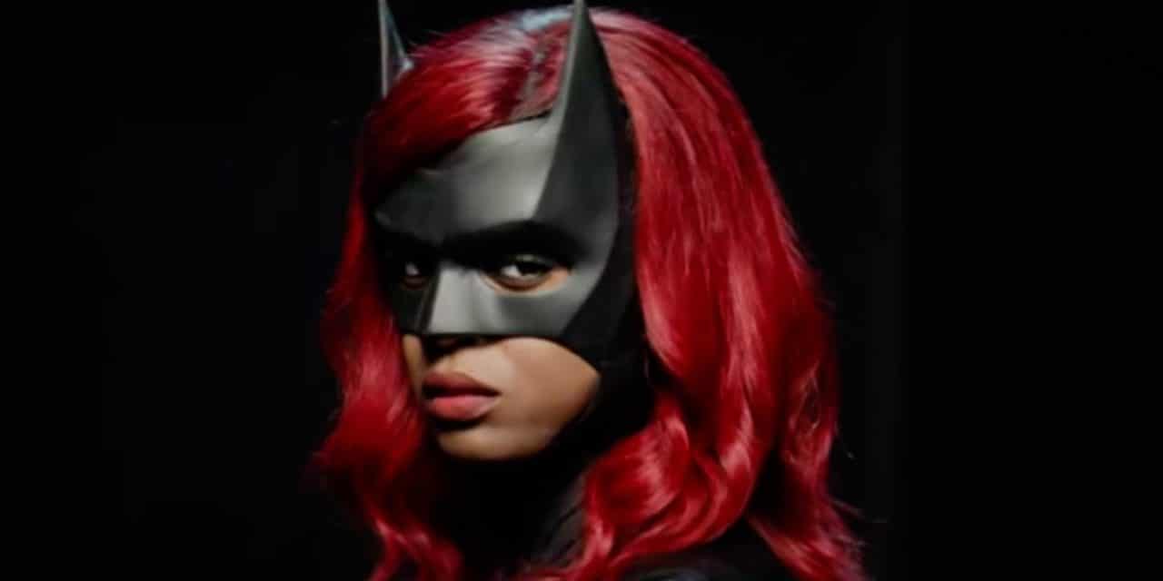 Batwoman: First Look At Javicia Leslie In The Traditional Batsuit