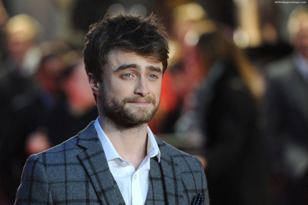 Daniel Radcliffe Tells Fun Harry Potter Stories On Hit Youtube Series Hot Ones - The Illuminerdi