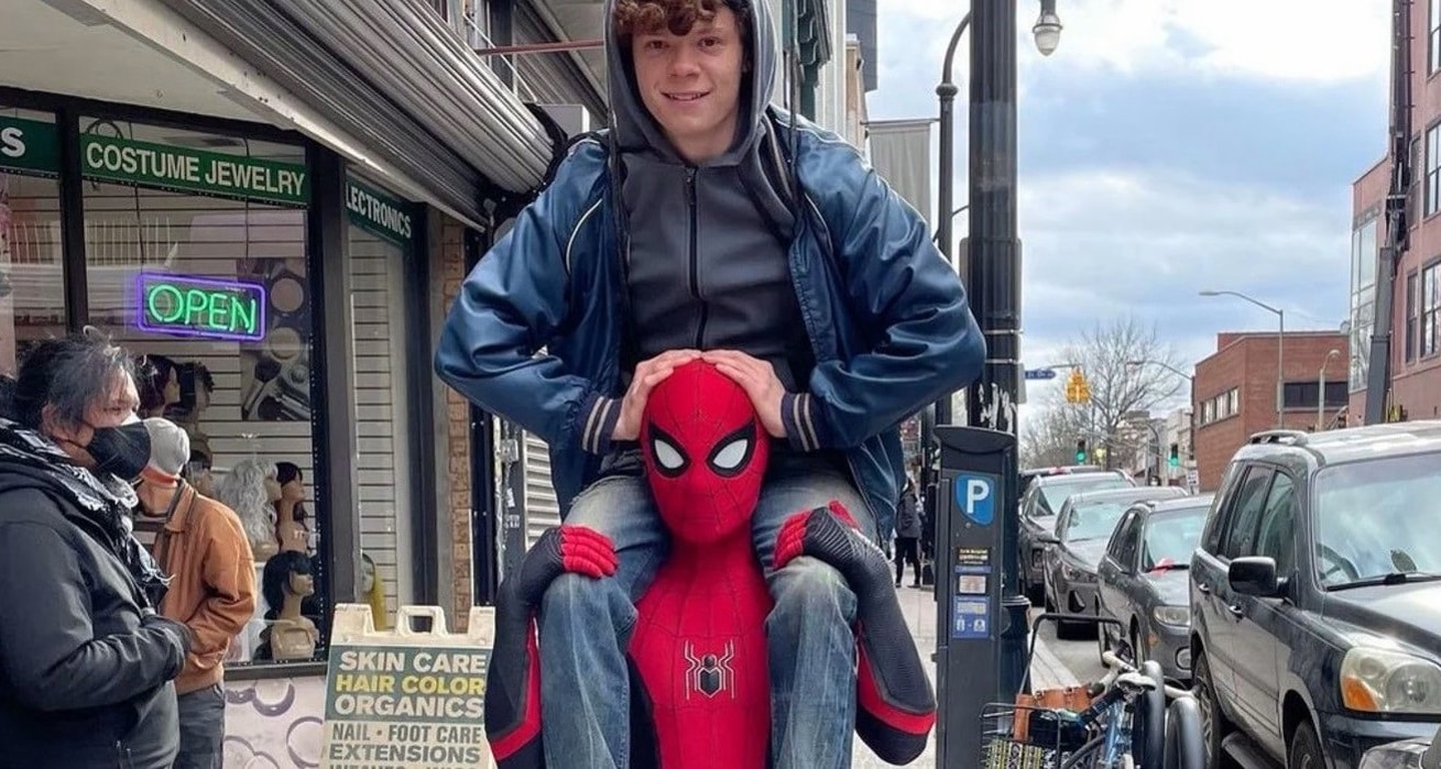 Spider-Man 3: Tom Holland Shares New Set Photo And Promise Of A New Spidey Tease Thursday